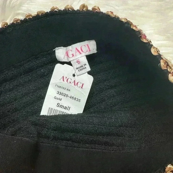 Agaci- Gold and Black Sequined skirt - Small - Picture 5 of 5